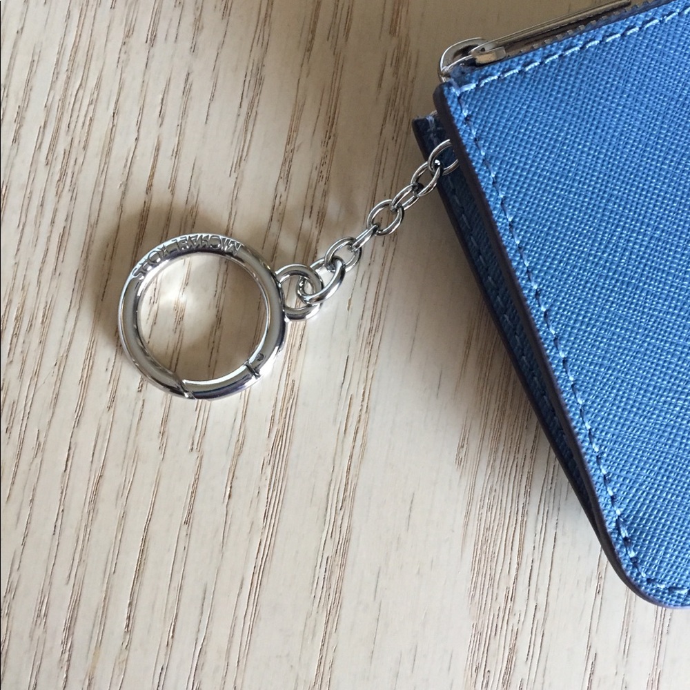 Michael Kors Cornflower Leather ID Coinpouch - Picture 4 of 9